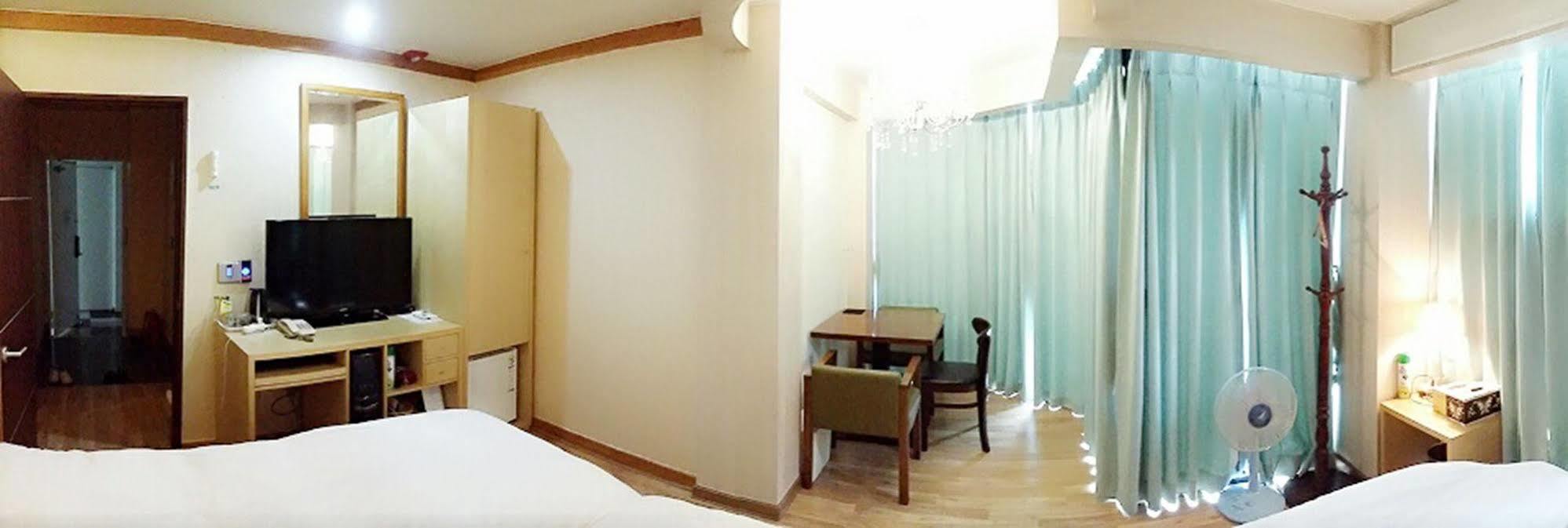 Jeonju Tourist Hotel Exterior photo