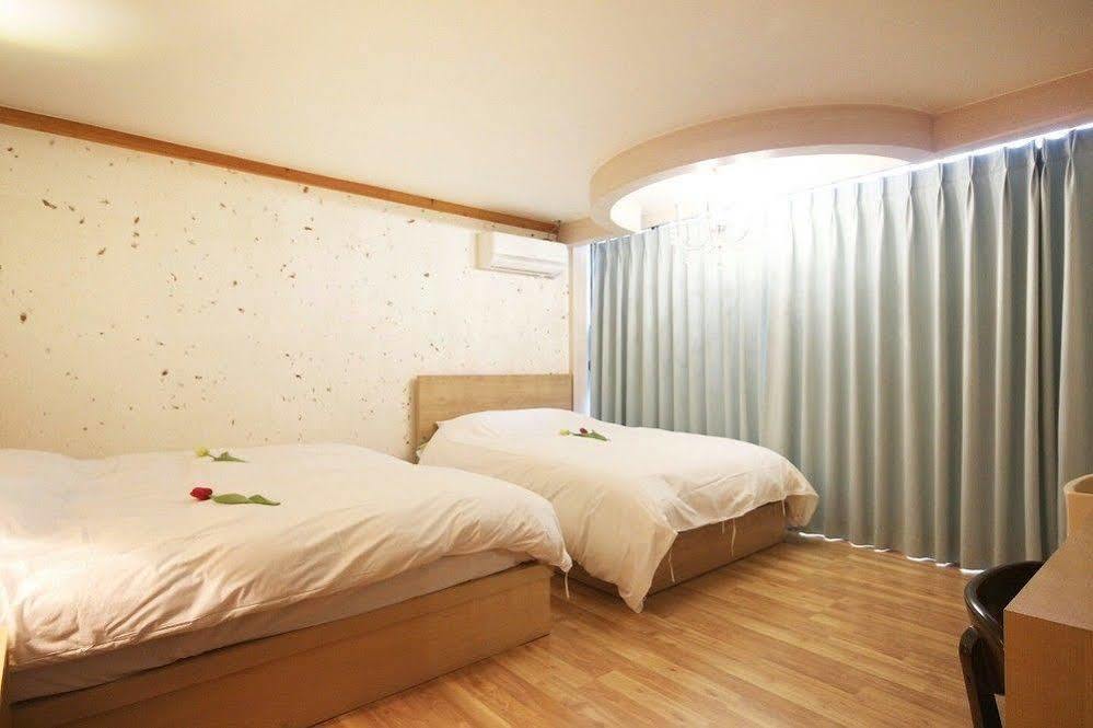 Jeonju Tourist Hotel Exterior photo