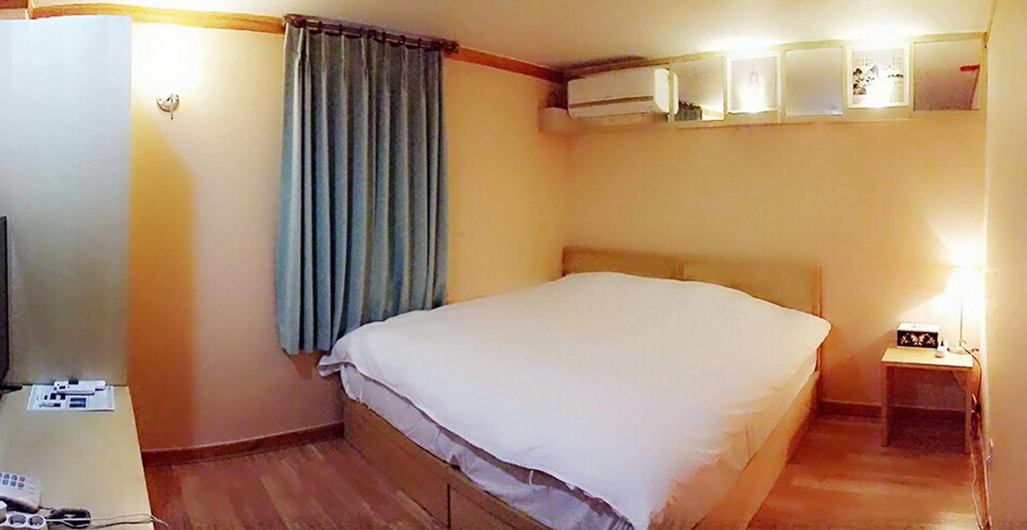 Jeonju Tourist Hotel Exterior photo